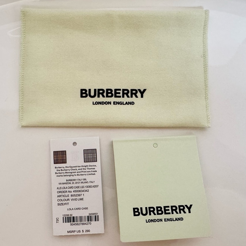 Burberry Lola Collection Vivid Lime Quilted Leather Card Holder - Picture 5 of 6
